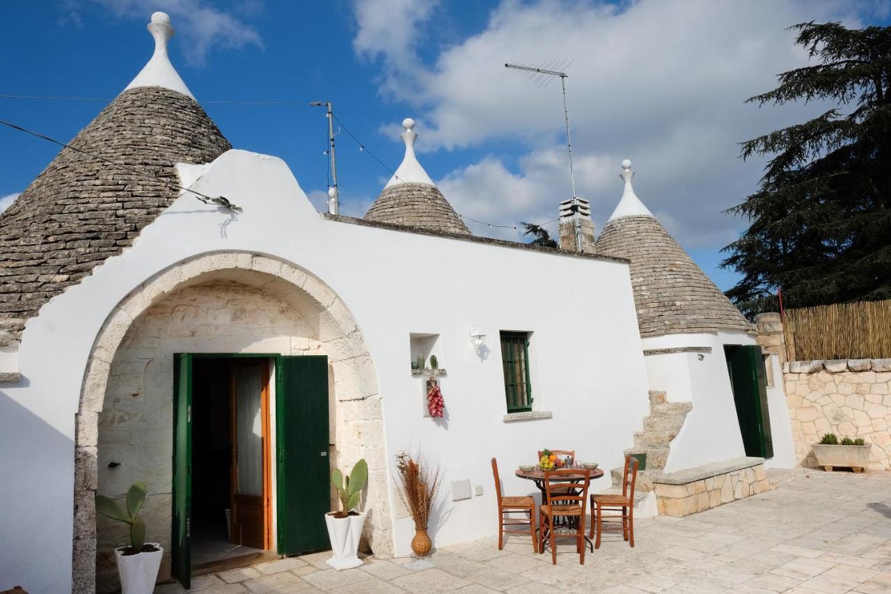 Trulli And Pool - I Cactus Villa Martina Franca Eksteriør billede