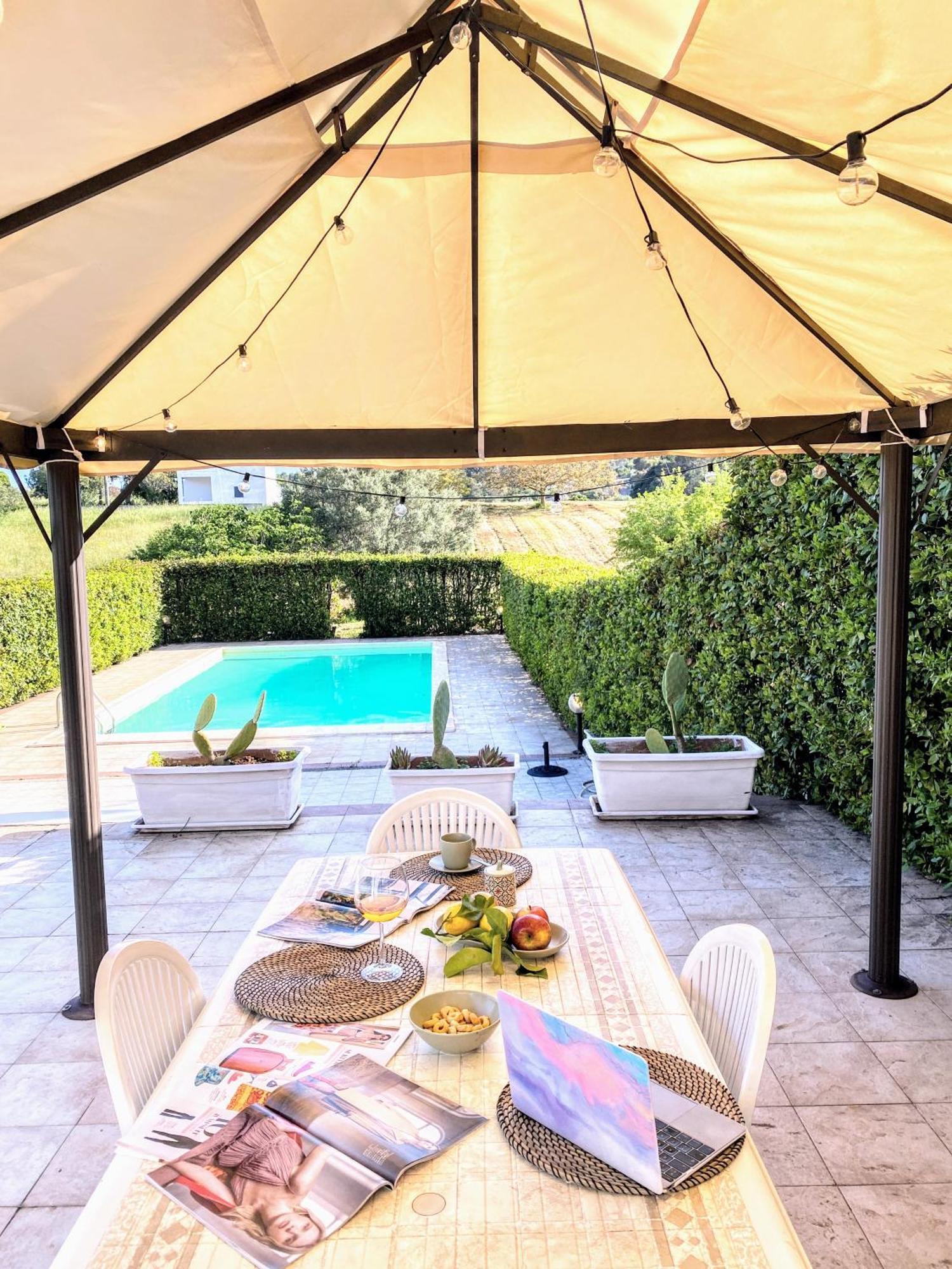 Trulli And Pool - I Cactus Villa Martina Franca Eksteriør billede